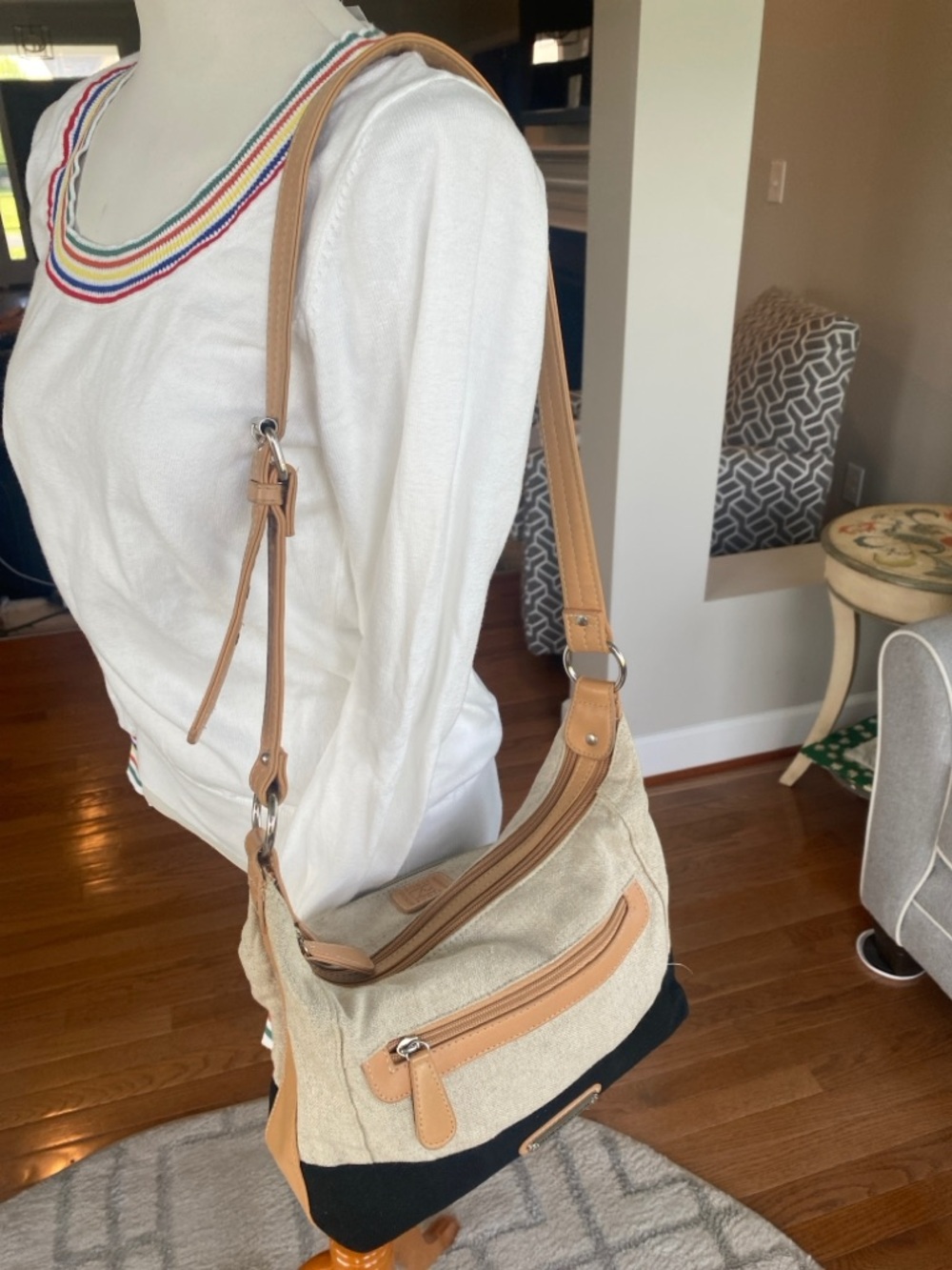 Stone Mountain Spectator 2 Black & Cream 2Section double top Zip Hobo bag - Picture 6 of 12